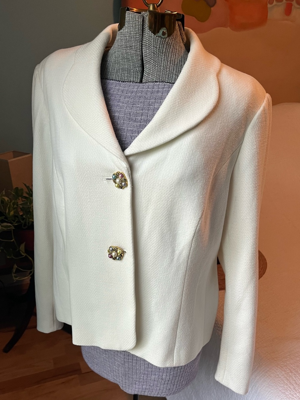 Elegant Women’s Ivory Jacket with Decorative Buttons
